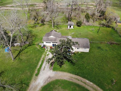 Homes For Sale - 7342 Live Oak Drive<br/> Jones Creek, TX 77541