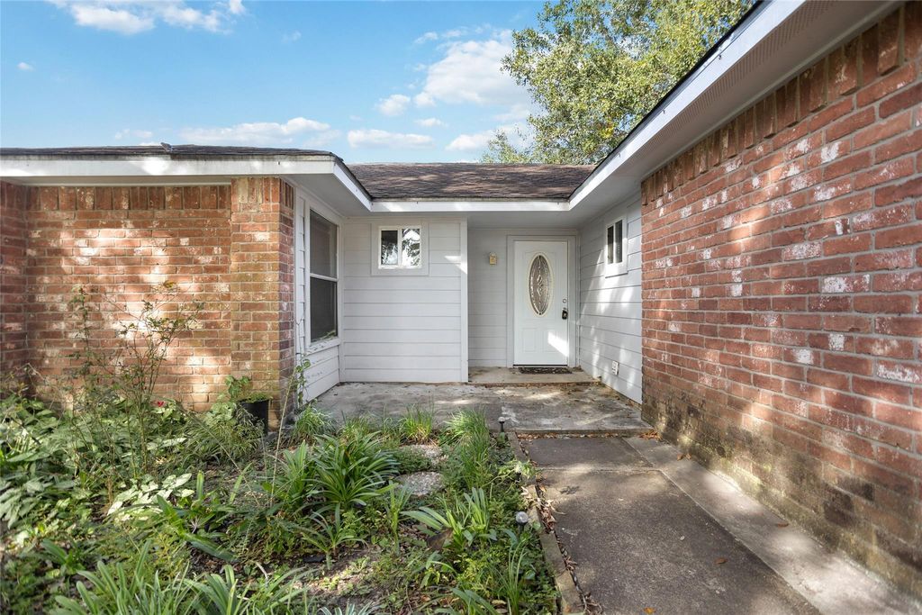 Photo of 19730 Spanish Needle Drive, Houston, TX 77084 (MLS # 19682847)