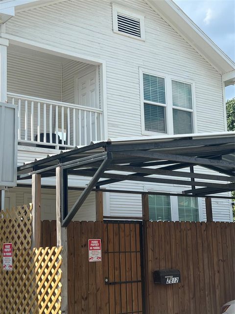 Multifamily For Rent - 2812 Live Oak Street<br/> Houston, TX 77004