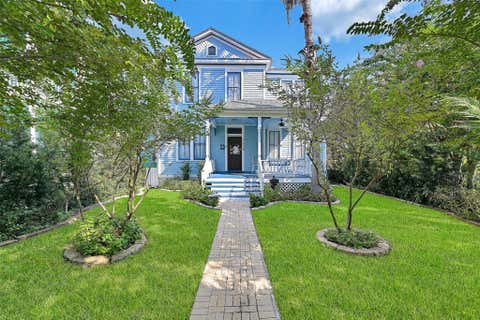 Photo of 2608 Ursuline Street, Galveston, TX 77550 (MLS # 96908846)