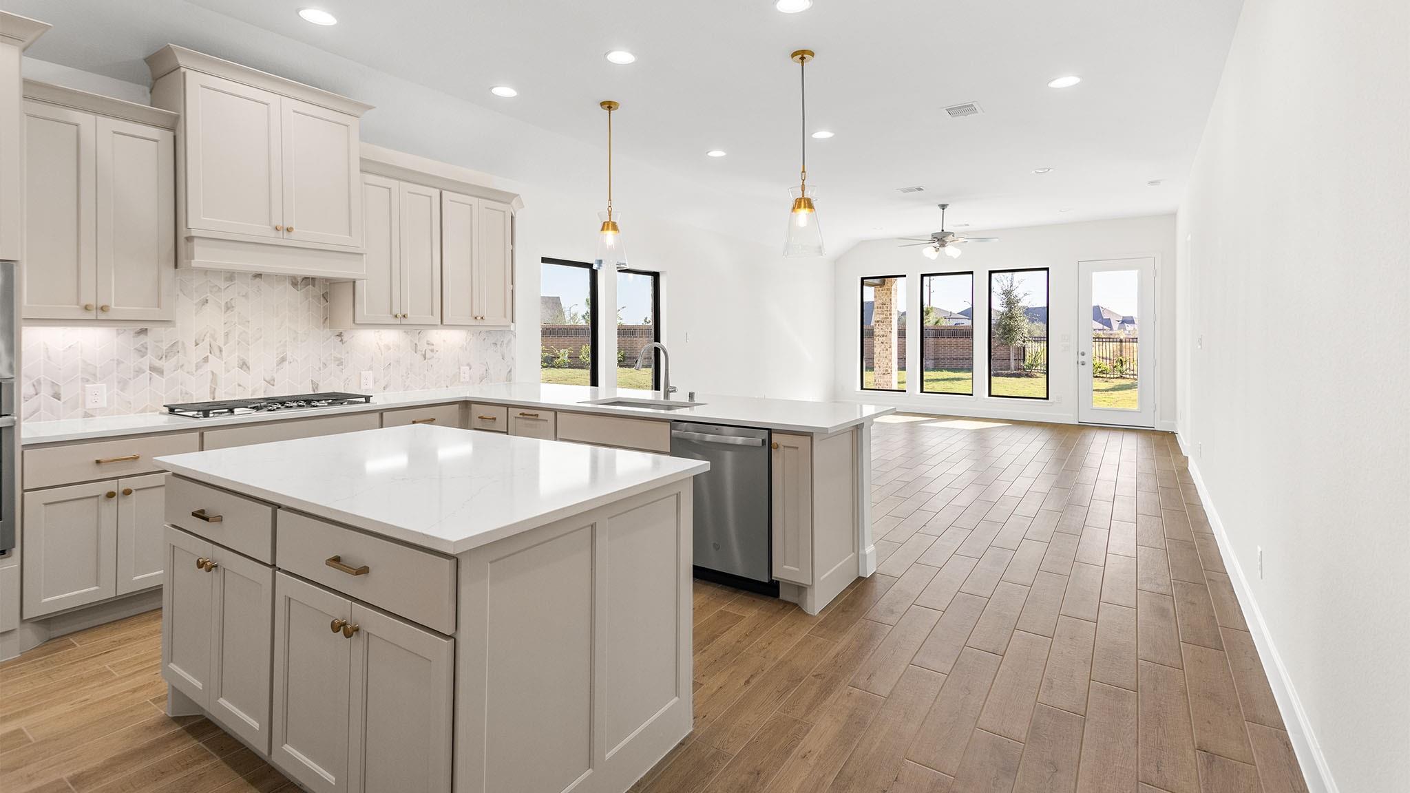 7307 Hemlock Crest Drive