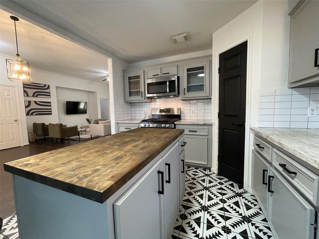 Photo of 6526 Paris Street, Houston, TX 77021 (MLS # 50594469)