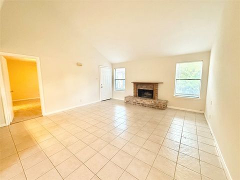 Photo of 8915 Emnora Lane #C, Houston, TX 77080 (MLS # 19297733)