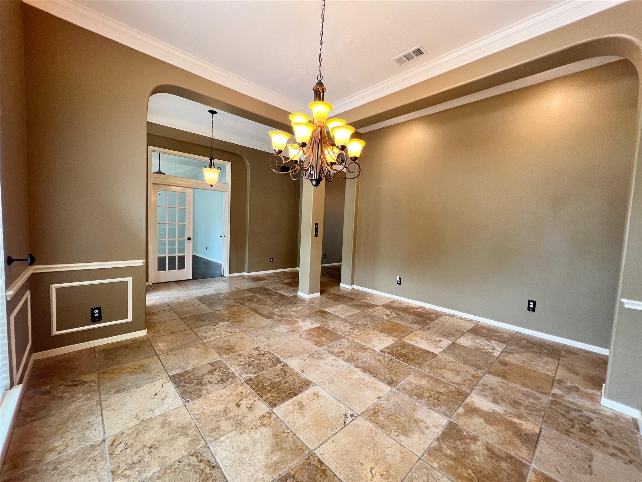 2215 Dorman Court