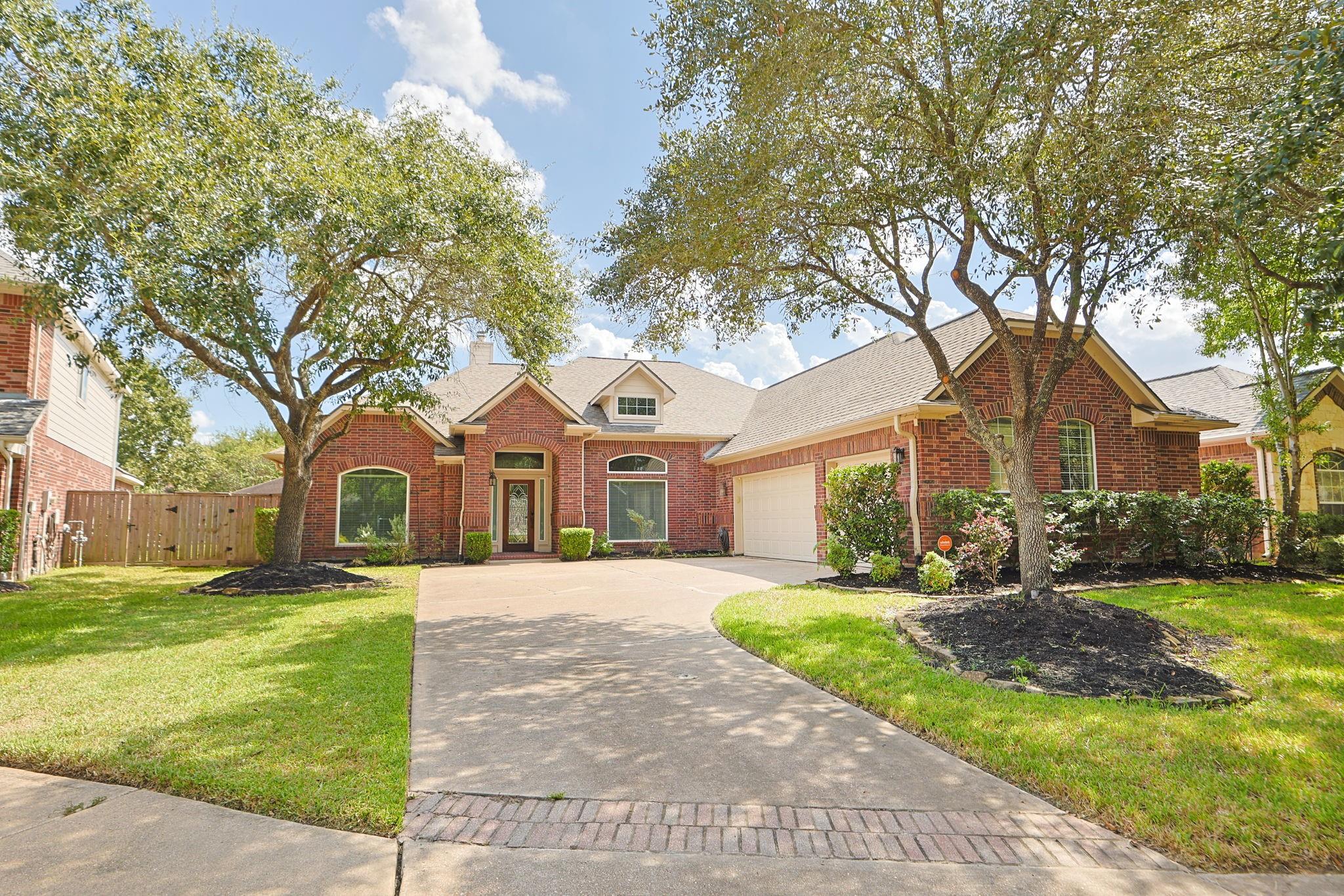 2215 Dorman Court