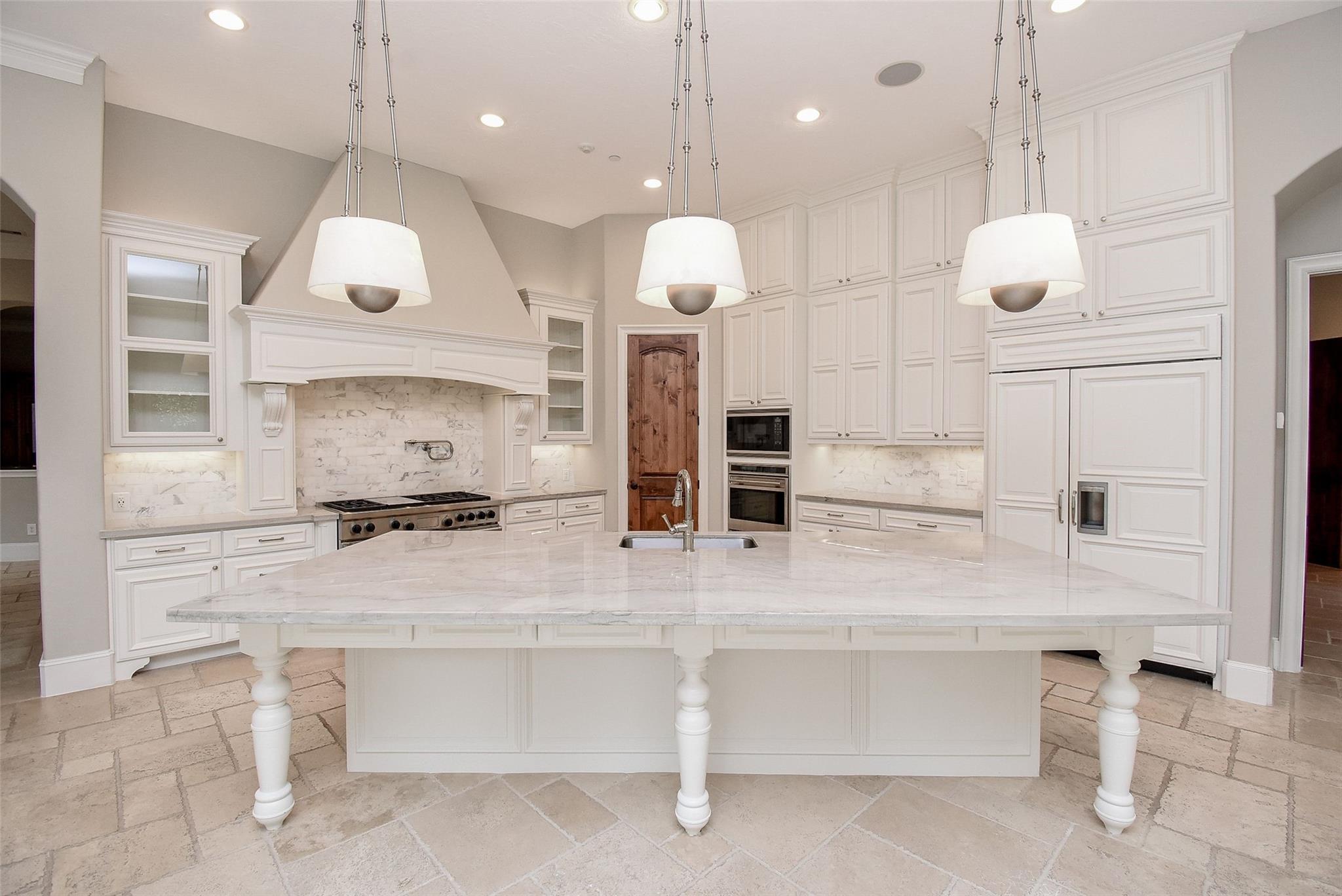 11910 Heritage Lane