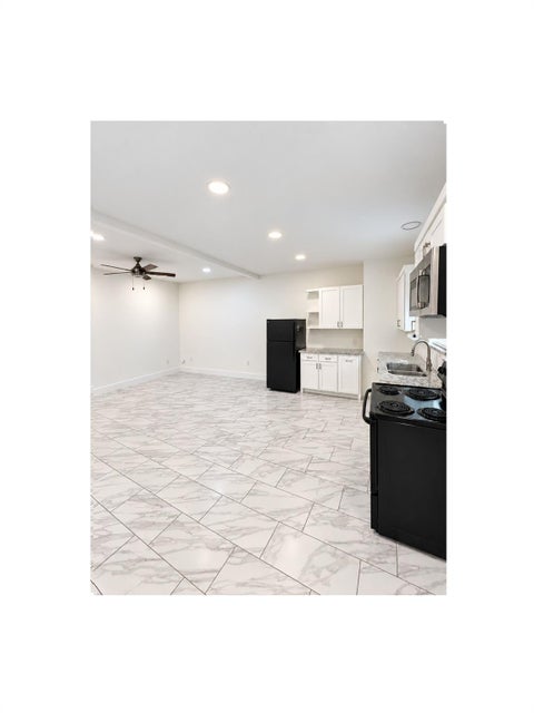 Photo of 738 Woodlawn Avenue #446-B, Dallas, TX 75208 (MLS # 63580446)