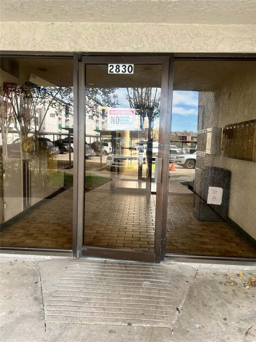 Photo of 2830 S Bartell Drive #210, Houston, TX 77054 (MLS # 54360005)