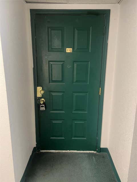 Tiny photo for 2830 S Bartell Drive #210, Houston, TX 77054 (MLS # 54360005)
