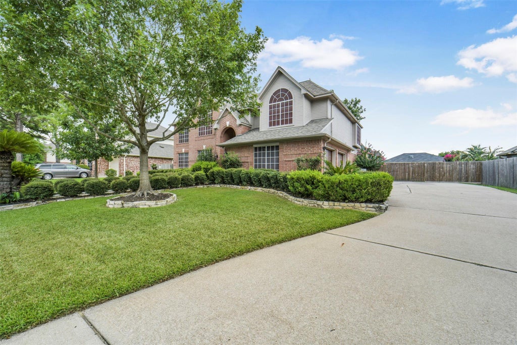 Photo of 15007 Redbud Leaf Lane, Cypress, TX 77433 (MLS # 17946401)