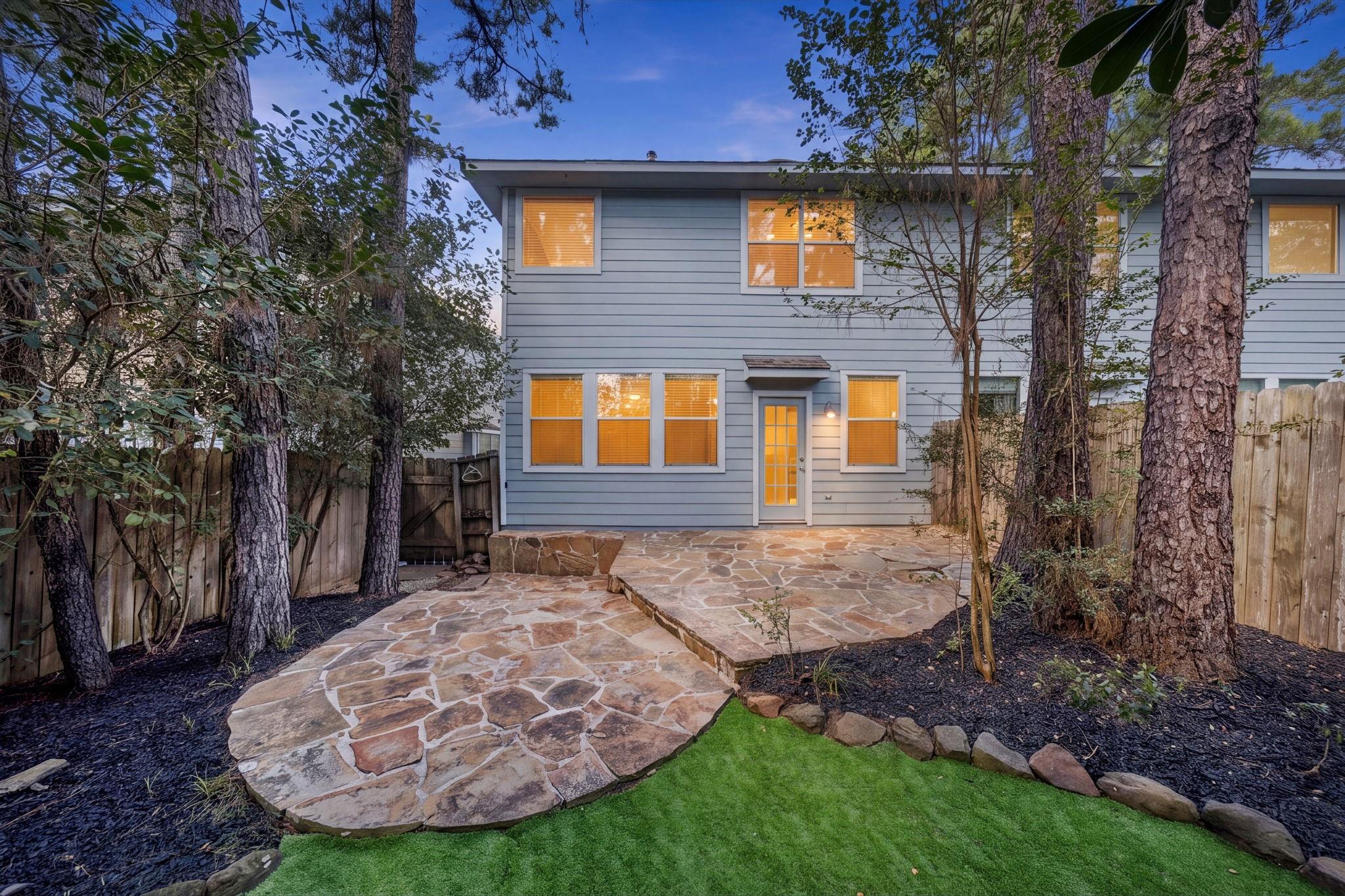30 Blue Creek Place