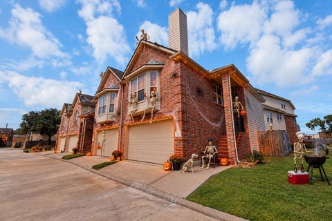 Townhouse For Sale - 6222 Skyline Drive #26<br/> Houston, TX 77057