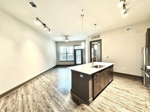 Photo of 5454 Washington Avenue #3314, Houston, TX 77007 (MLS # 47017844)