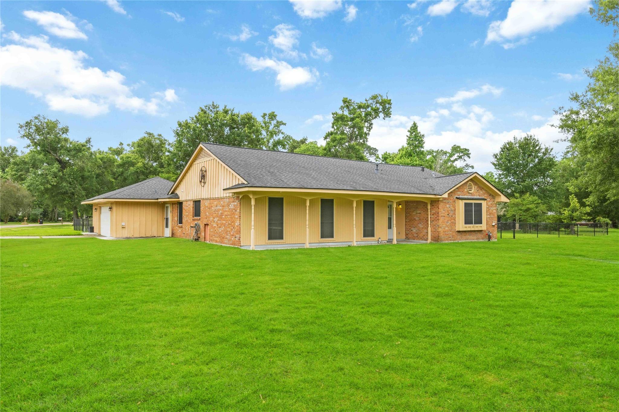435 Rolling Wood Road