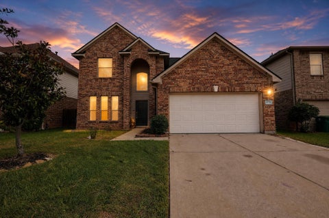 Photo of 10715 Wall Fern Way, Houston, TX 77034 (MLS # 60298003)