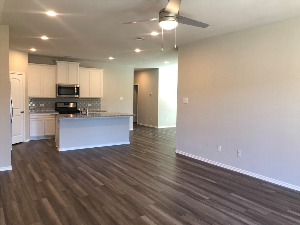 Photo of 9224 Inland Leather Lane, Conroe, TX 77385 (MLS # 70887660)