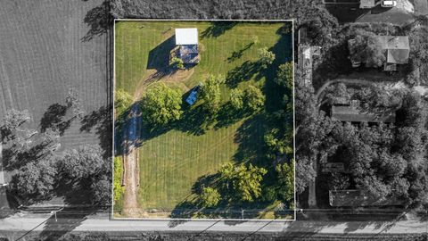 Photo of 2367 Avenue L, Dickinson, TX 77539 (MLS # 71162644) Photo of 2367 Avenue L, Dickinson, TX 77539 (MLS # 71162644)