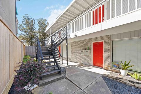 Photo of 2218 Hazard Street #4, Houston, TX 77019 (MLS # 9882315)