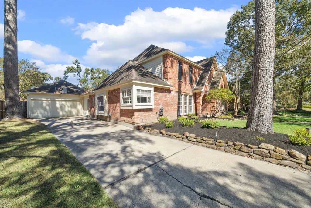 Photo of 5711 Lone Cedar Drive, Kingwood, TX 77345 (MLS # 90665393)