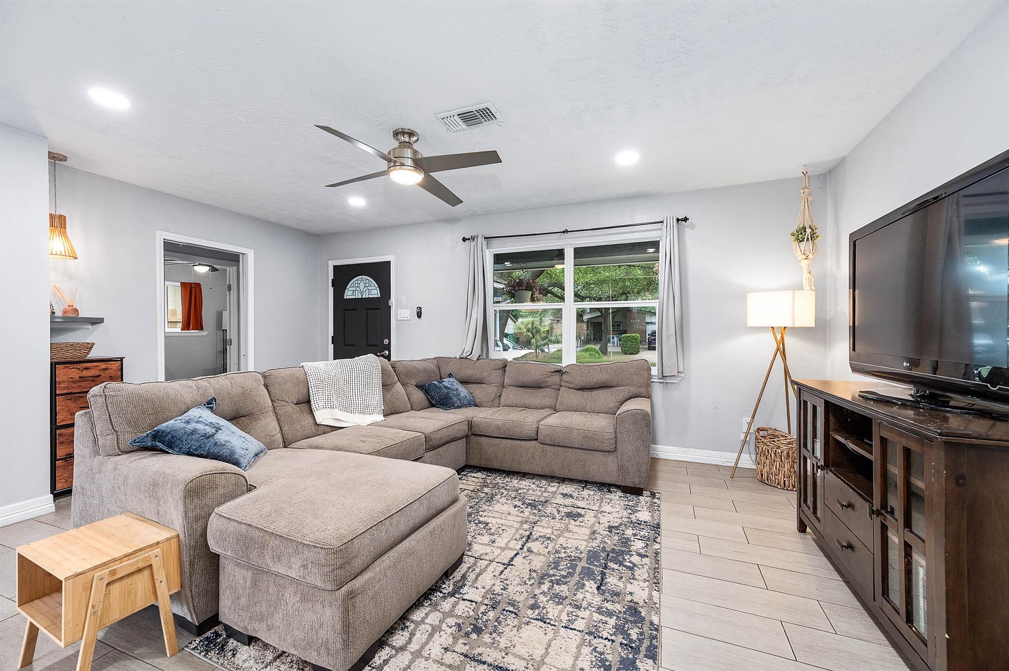 7230 Edgemoor Drive