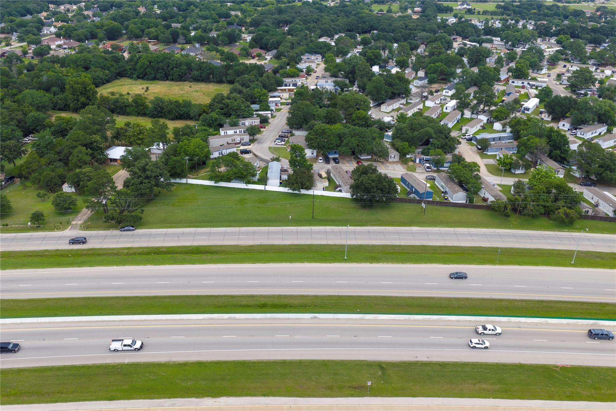2610 N Highway 175