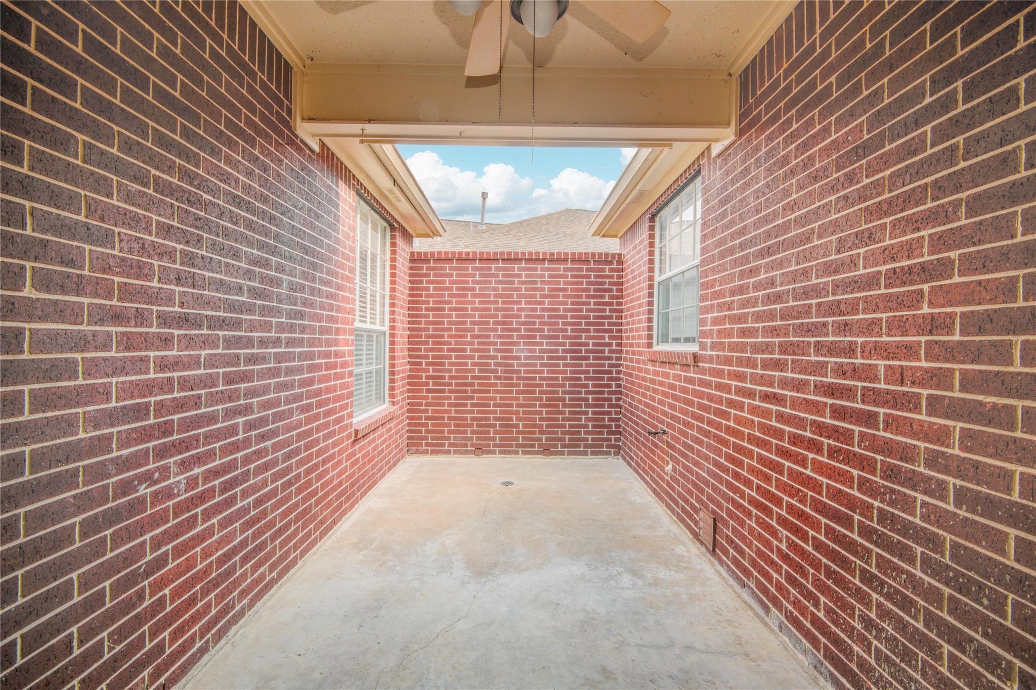 1823 Fantasy Woods Drive