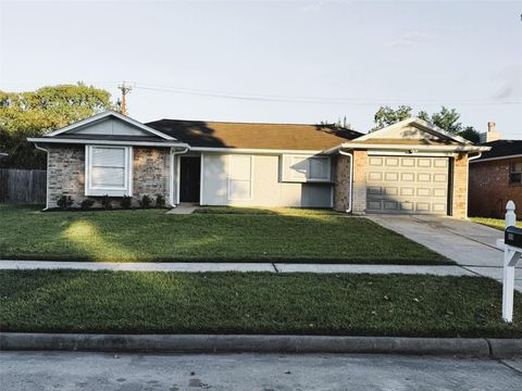 Photo of 906 Dixie Drive, League City, TX 77573 (MLS # 30807011) Photo of 906 Dixie Drive, League City, TX 77573 (MLS # 30807011)