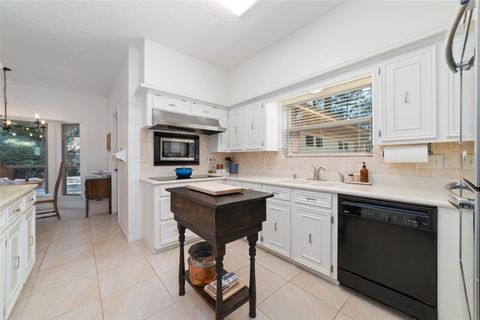 Tiny photo for 2 Noontide Circle, The Woodlands, TX 77380 (MLS # 63247005)