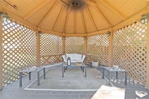 Tiny photo for 2 Noontide Circle, The Woodlands, TX 77380 (MLS # 63247005)