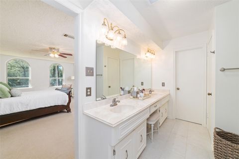 Tiny photo for 2 Noontide Circle, The Woodlands, TX 77380 (MLS # 63247005)