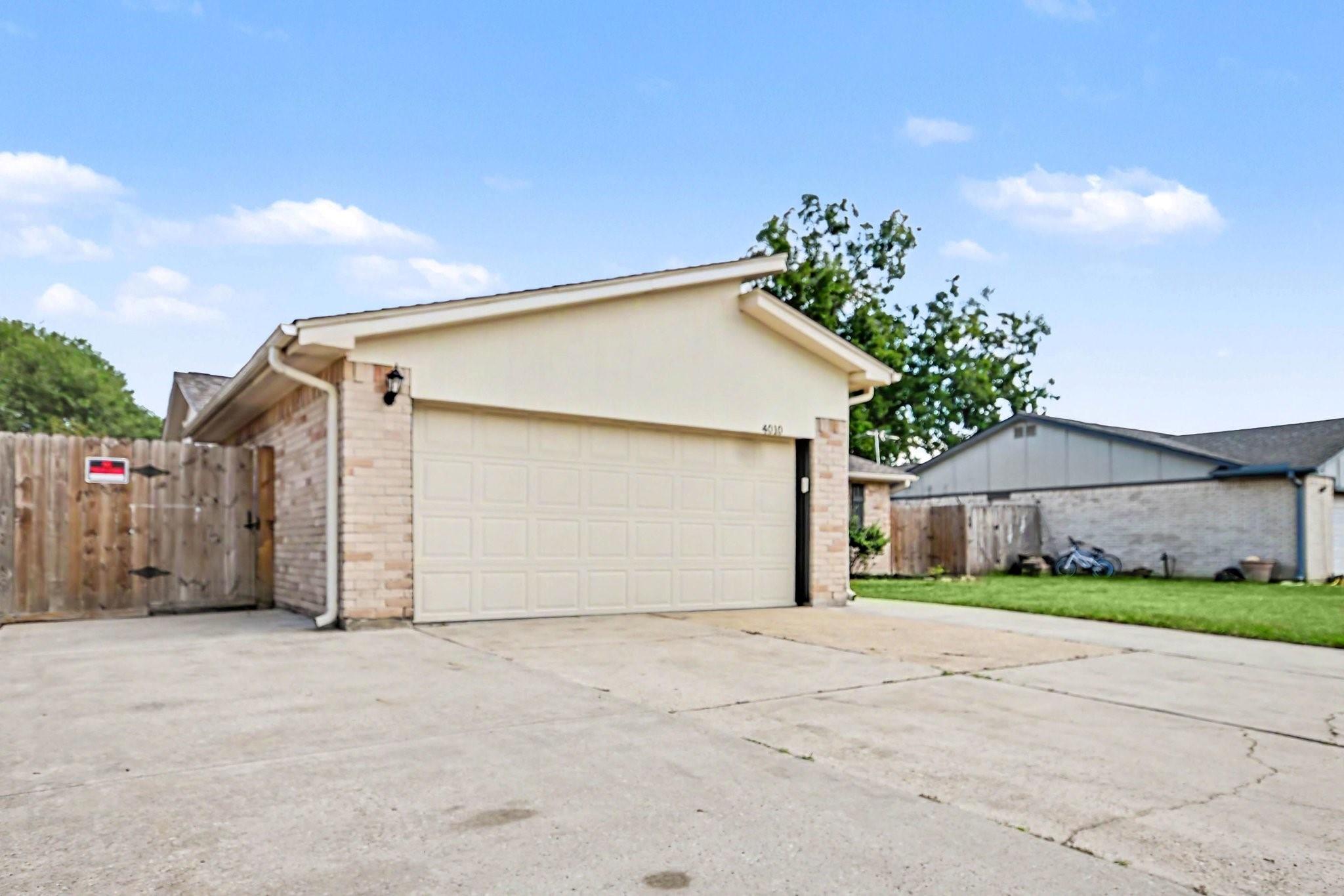 4010 Bluebonnet Trail