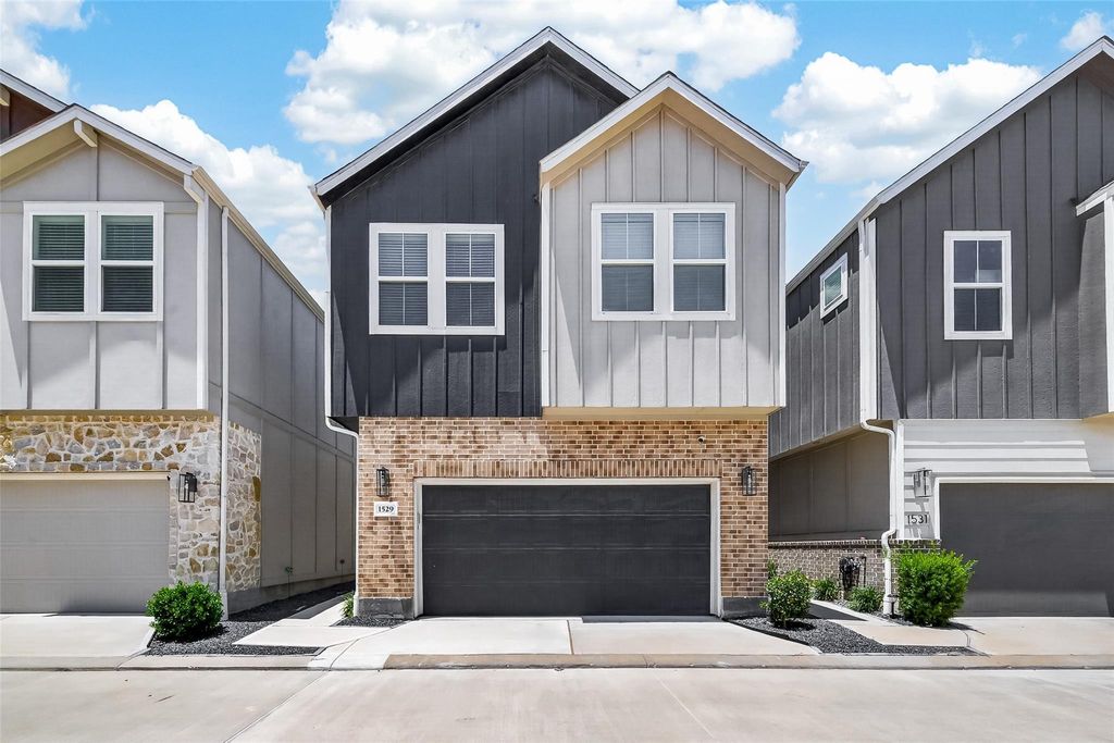Photo of 1529 Lakeline Oak Drive, Houston, TX 77084 (MLS # 40512435)