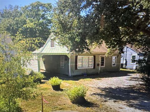 Homes For Sale - 933 Pecos Avenue<br/> Port Arthur, TX 77642