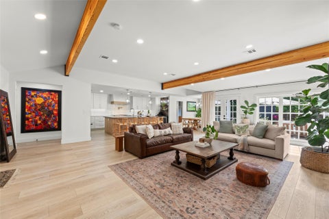 Photo of 802 N Wilcrest Drive, Houston, TX 77079 (MLS # 7471327)