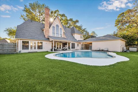 5115 Gladehill Drive Kingwood TX 77345