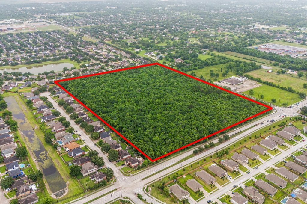 Photo of 0 Magnolia Parkway, Pearland, TX 77584 (MLS # 35449092)