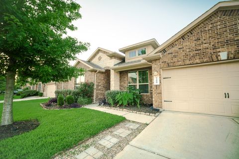 Photo of 12019 Delwood Terrace Drive, Humble, TX 77346 (MLS # 34826686)