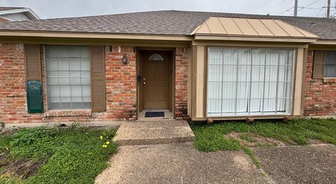 Photo of 6503 Dunn Drive, Waco, TX 76710 (MLS # 74441912)