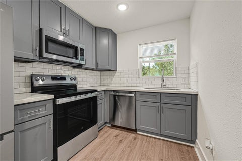 Photo of 5729 Newport Street #B, Houston, TX 77023 (MLS # 45994360)