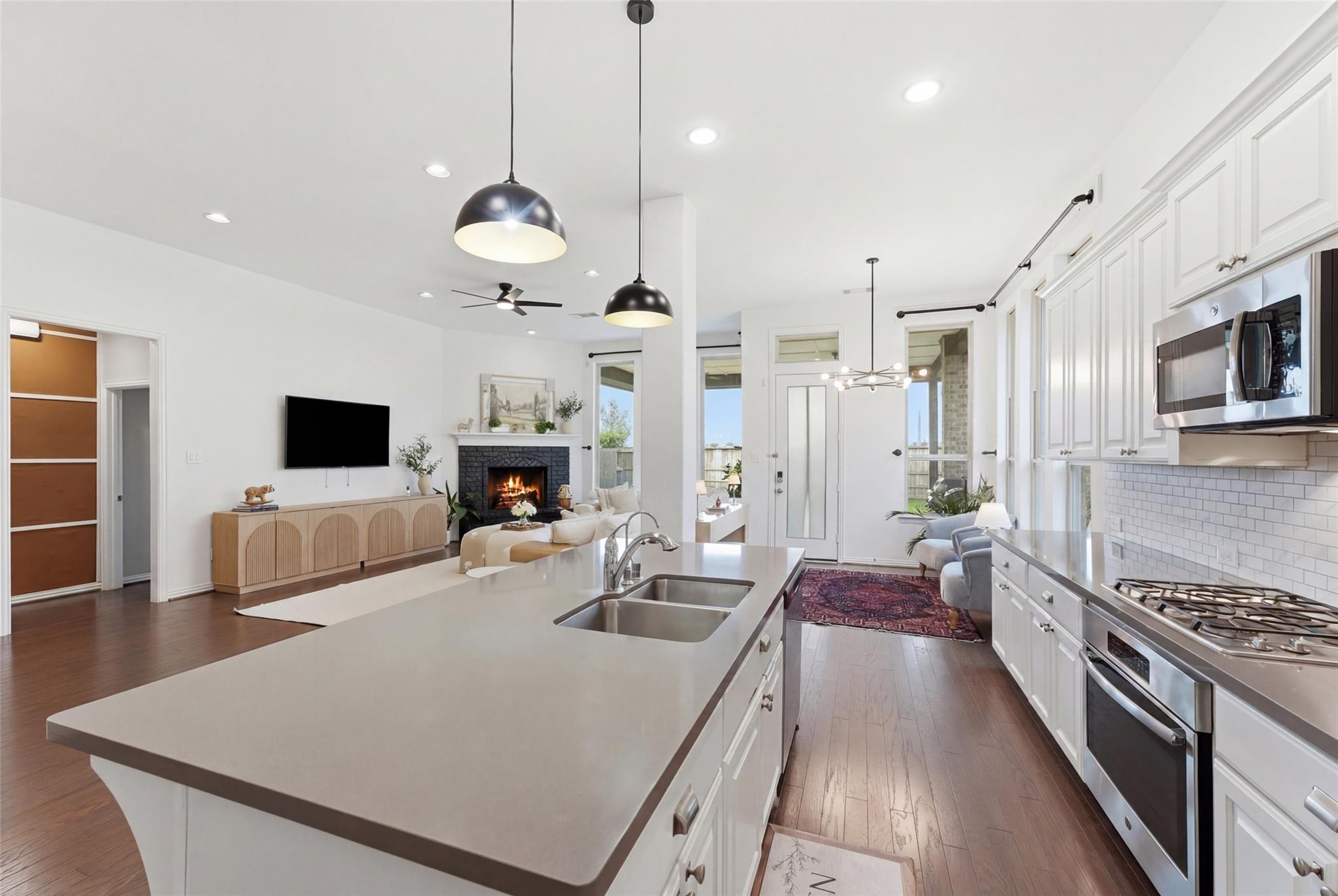 28007 Castle Park Lane