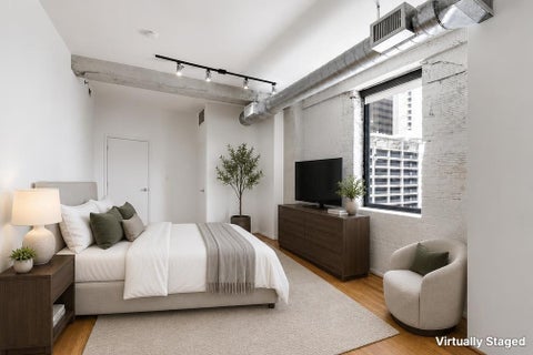 Condo For Rent - 917 Main Street #901<br/> Houston, TX 77002