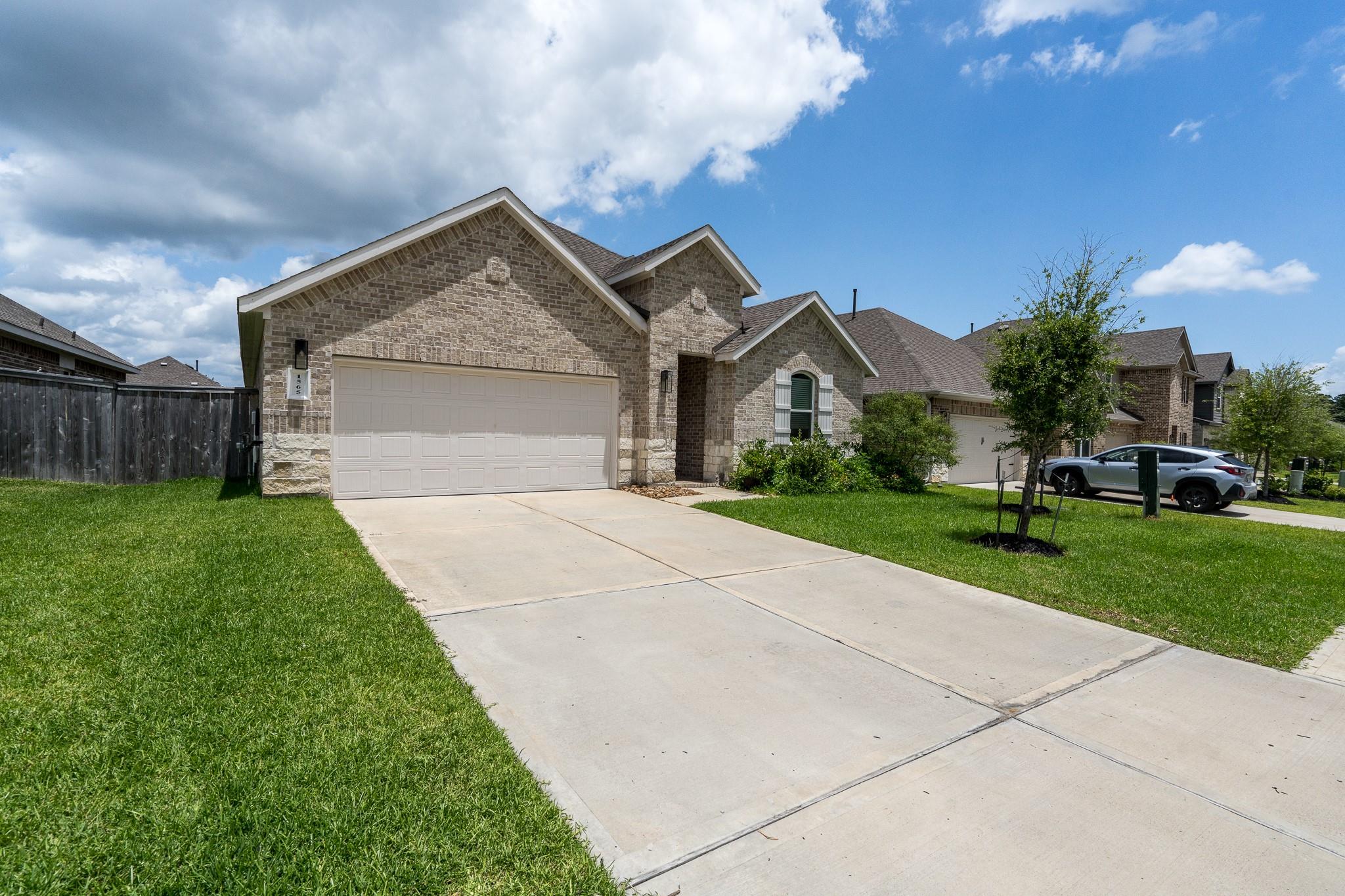 1565 Oakdale Crest Rd