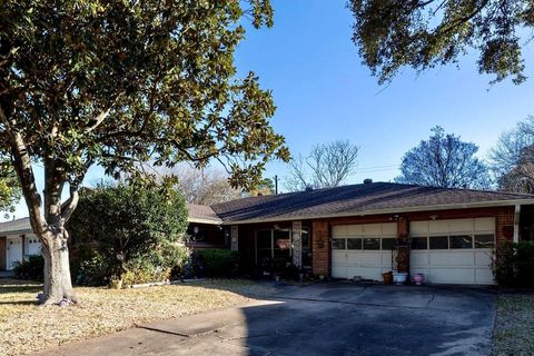 7718 Dillon Street Houston TX 77061