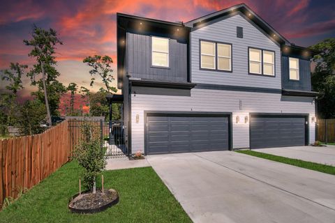 6531 Rosemary Lane A/B Houston TX 77016