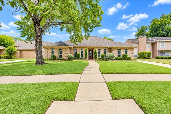 9014 SABASTIAN DR, HOUSTON, TX 77083 - Image a6801876b862d7a8710cc2f2e7985131/396371729