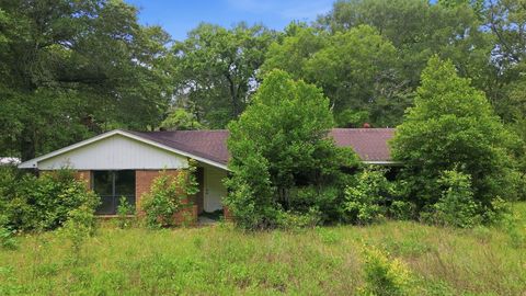 Photo of 124 White Oak Drive N, Woodbranch, TX 77357 (MLS # 76301867)