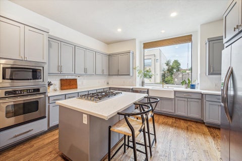 Tiny photo for 4322 Blossom Street, Houston, TX 77007 (MLS # 5392145)