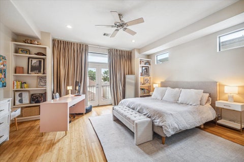 Tiny photo for 4322 Blossom Street, Houston, TX 77007 (MLS # 5392145)