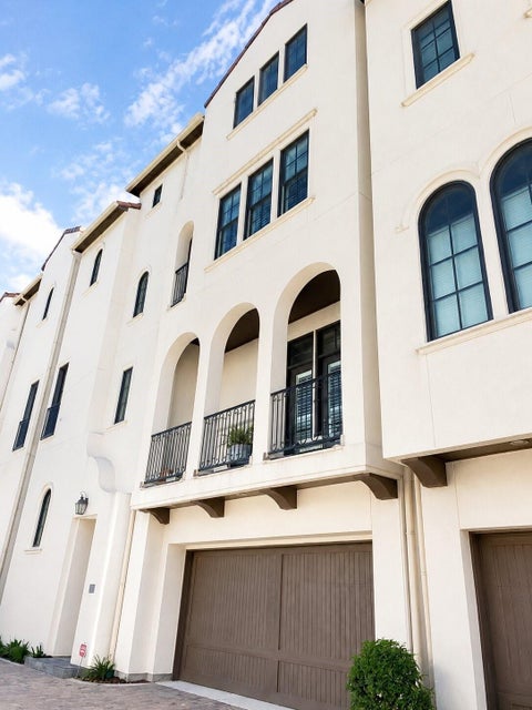 Photo of 1700 Sunset Boulevard #C, Houston, TX 77005 (MLS # 60297932)
