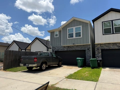 Photo of 7320 Avenue J, Houston, TX 77011 (MLS # 65849733)